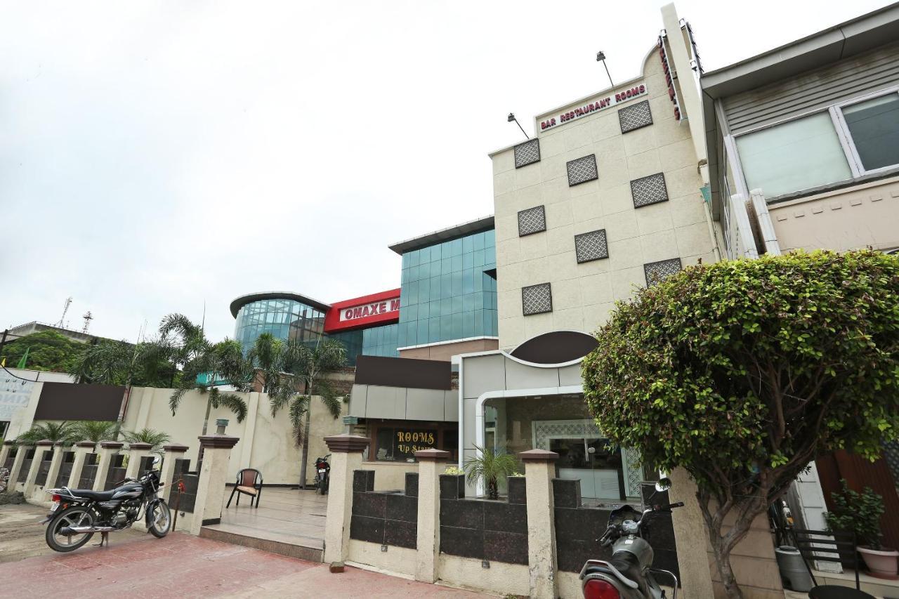 Oyo 16520 Green'S Hotel Patiala Exterior photo